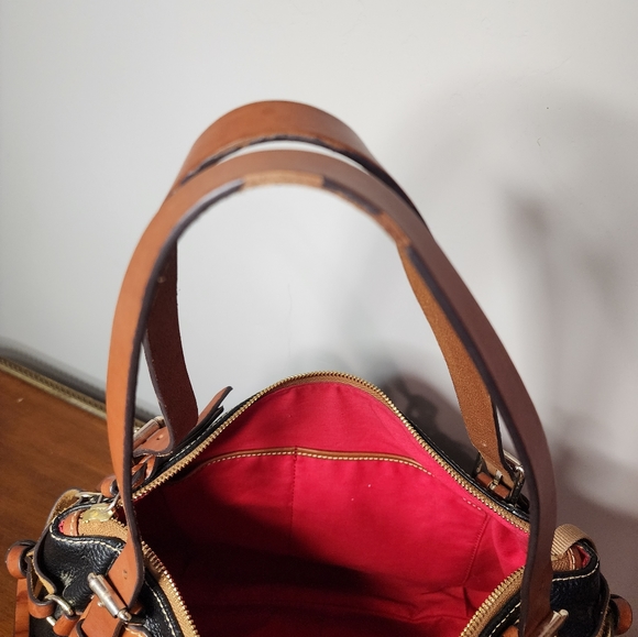 Dooney & Bourke Pebble grain Leather bag and Kiss lock coin wallet.  🔐 - Picture 3 of 13